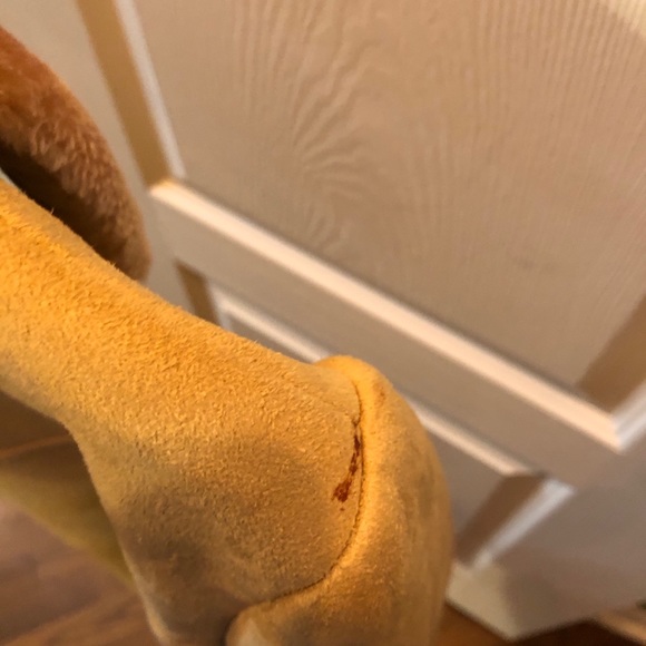 Beautiful Caramel Suede Jacket - Picture 5 of 5